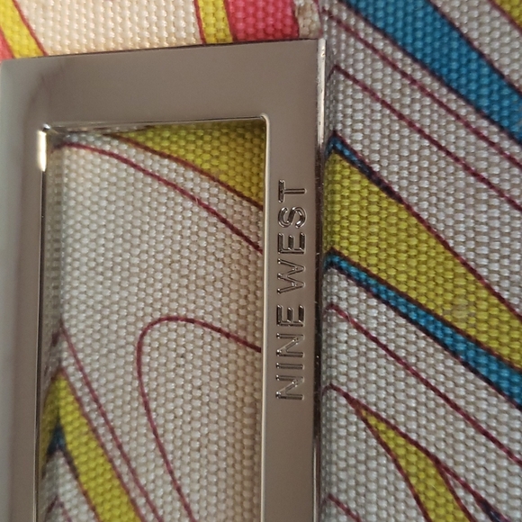 💙Nine West Clutch - Picture 2 of 9